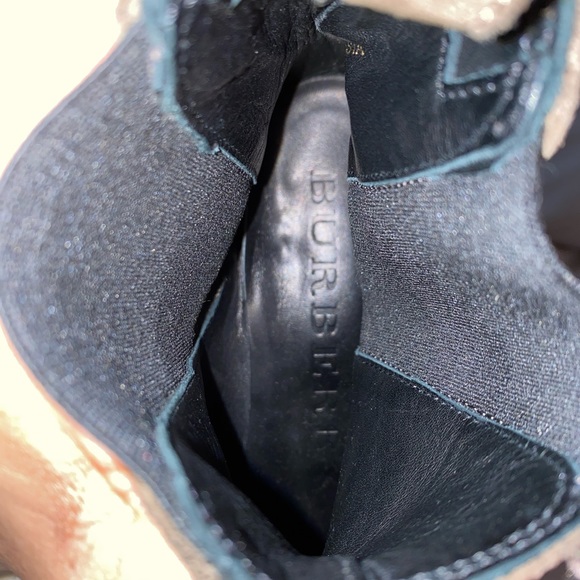 Authentic Burberry Suede Boots. Size 36 or US 6, - Picture 5 of 8